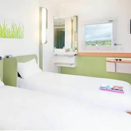 Hotel Ibis Budget Paris Porte De Bercy 2*