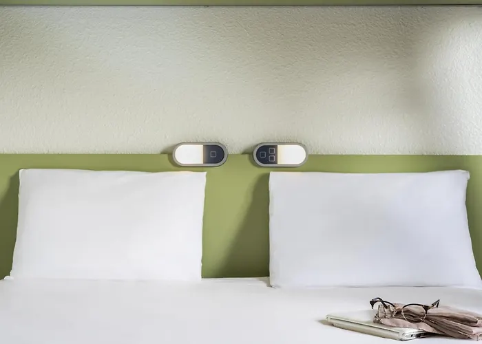 Hotel Ibis Budget Paris Porte De Bercy 2*